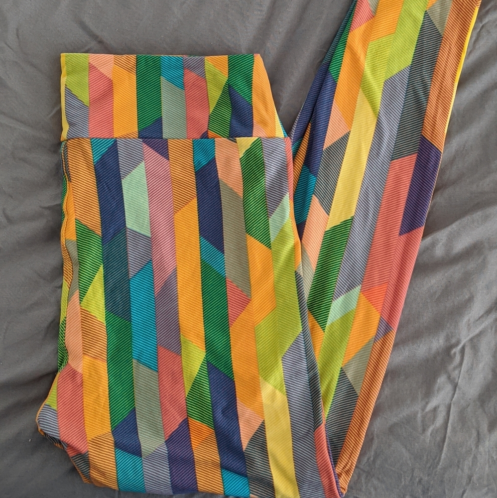 LuLaRoe Leggings Tall and Curvy